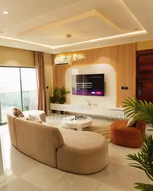 The Penthouse/Private Rooftop Lounge Apartment