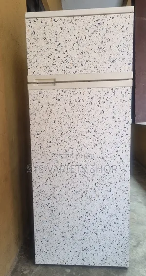 Frenko Refrigerator 245l