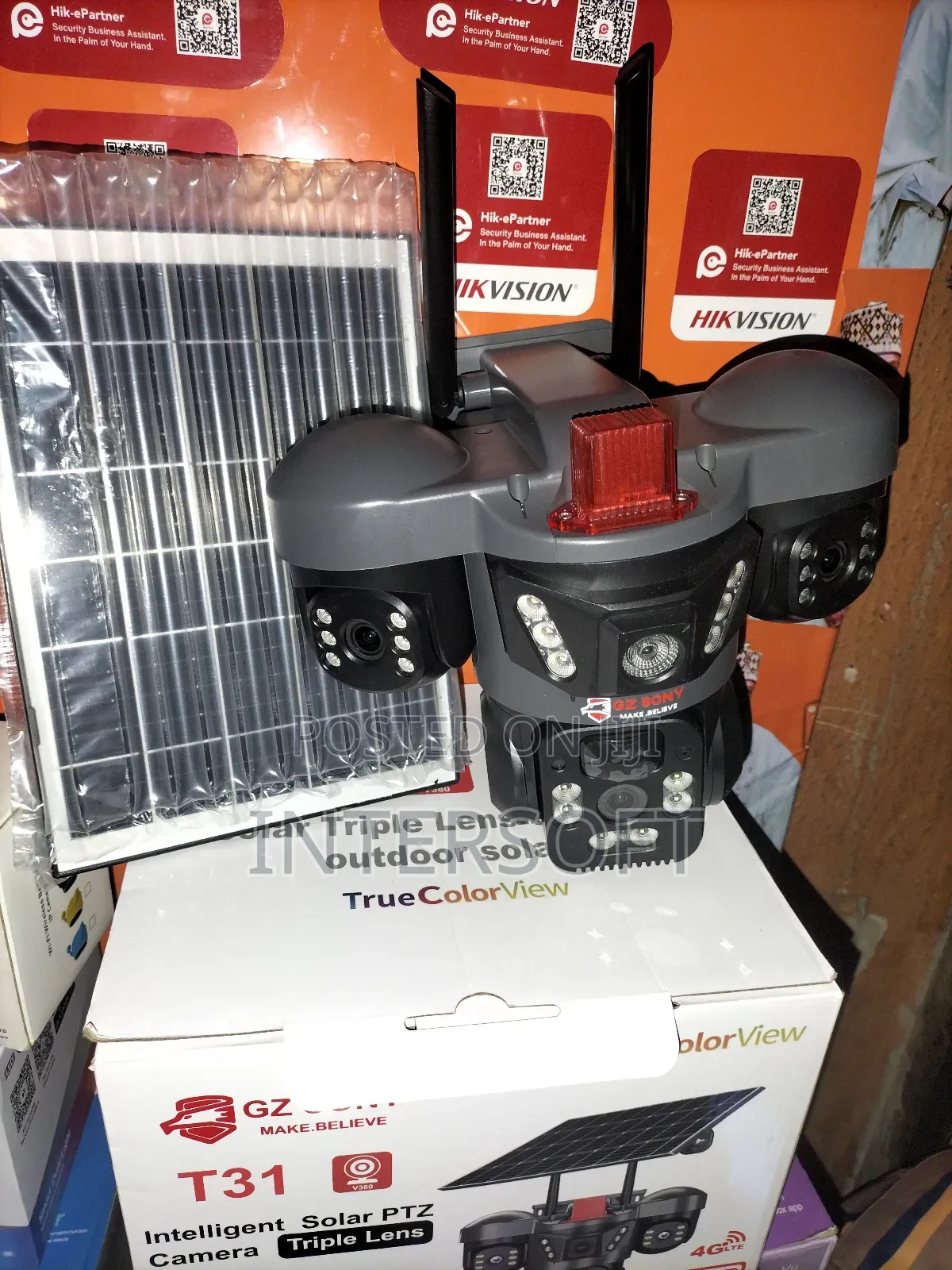 T31 Intelligent Solar PTZ Camera With Triple Lenses. 4g Lte