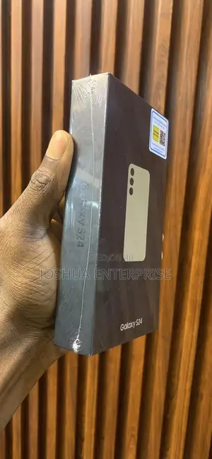 New Samsung Galaxy S24 256 GB Yellow