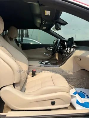 Mercedes-Benz C300 Base Coupe RWD (2.0L 4cyl 7A) 2017 Red