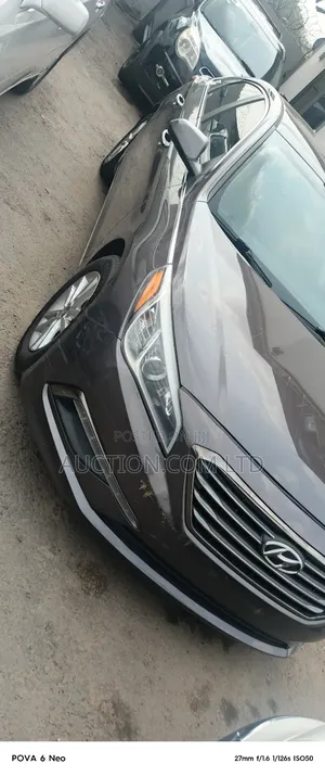 Hyundai Sonata SE 4dr Sedan (2.4L 4cyl 6A) 2015 Brown