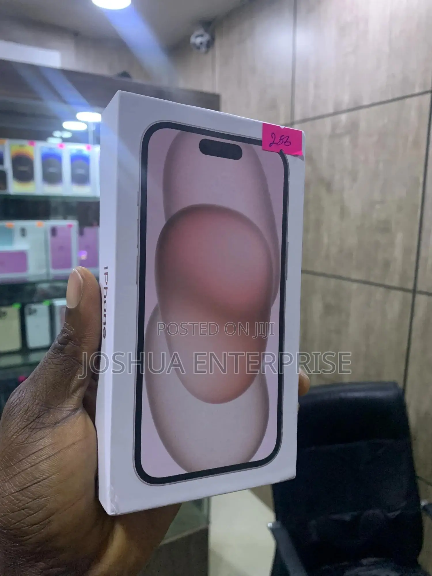 New Apple iPhone 15 256 GB Pink