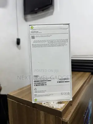New Apple iPhone 16 Pro Max 256 GB Gold