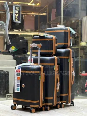 Fly Soiled Traveling Luggage Box Set Of 5