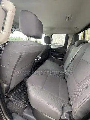 Toyota Tundra 2022 Black