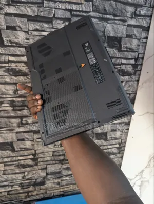 Laptop Asus TUF Gaming F16 16GB Intel Core i7 SSD 1T