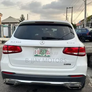 Mercedes-Benz GLC-Class 2016 White