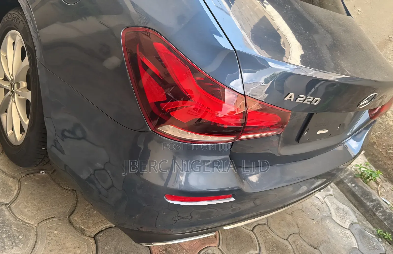 Mercedes-Benz 220 2021 Blue