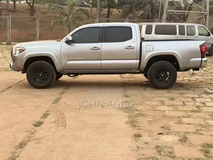 Toyota Tacoma SR 2021 Silver