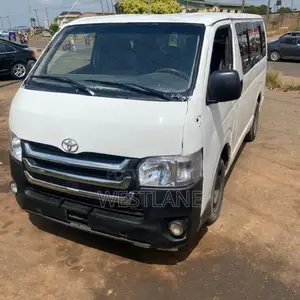 Toyota HiAce 2012 White
