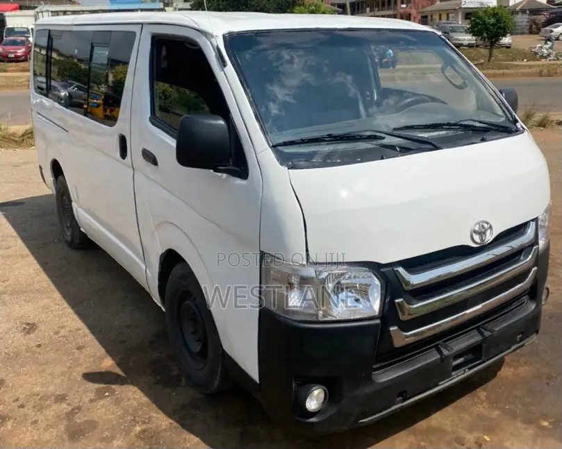 Toyota HiAce 2012 White