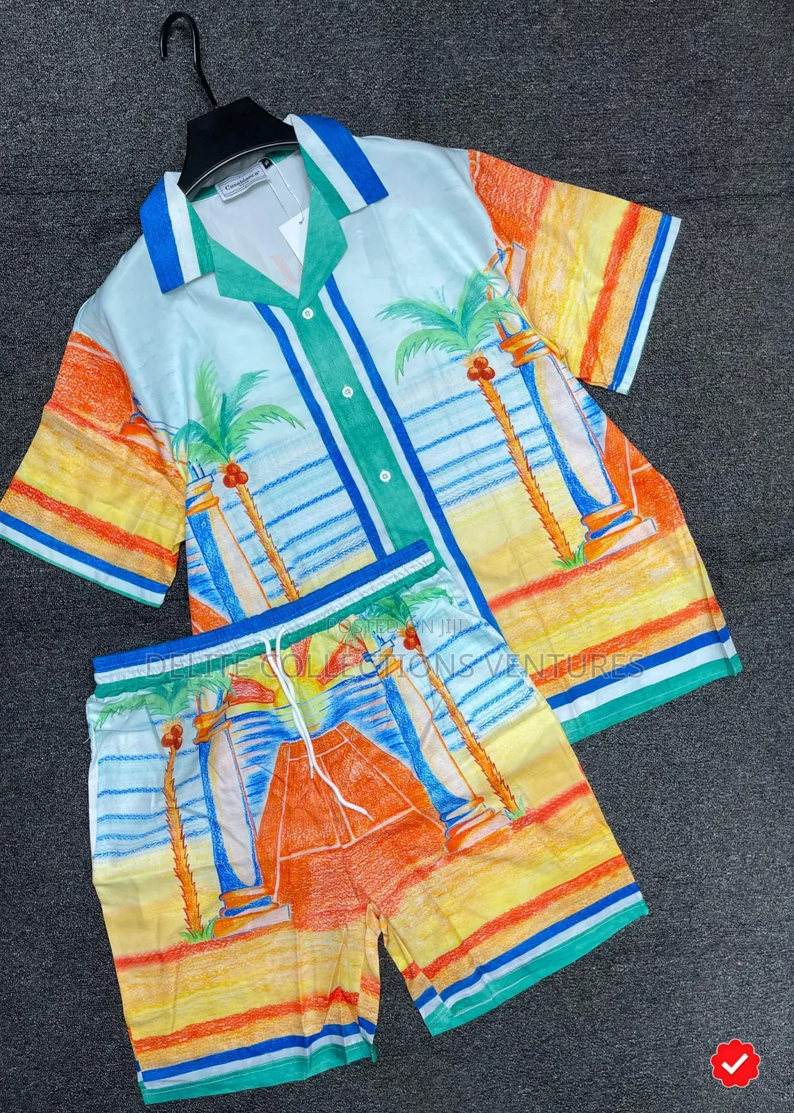 *Quality Vintage Up and Down in Store *
Beach Wear Combo