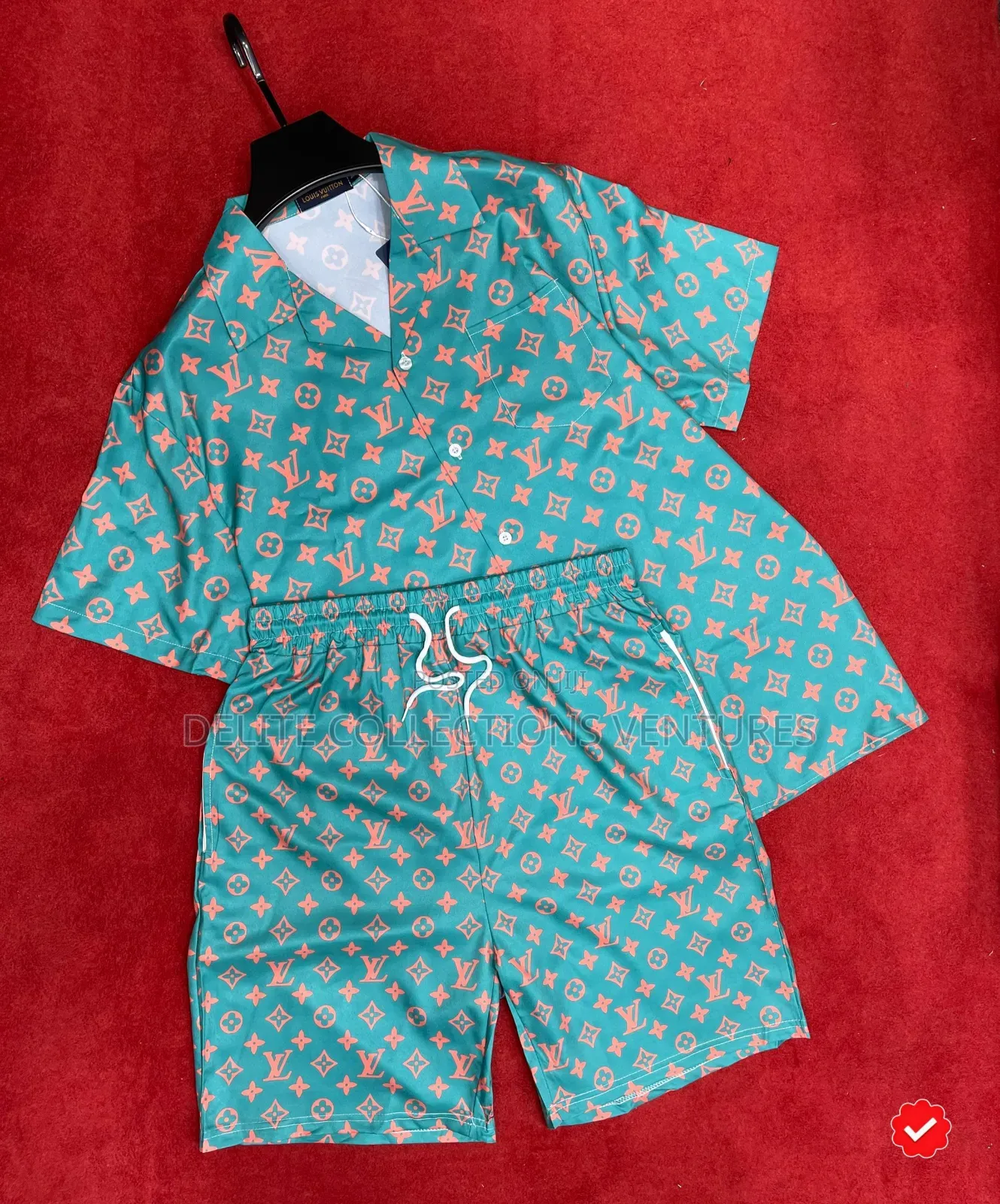 *Quality Vintage Up and Down in Store *
Beach Wear Combo