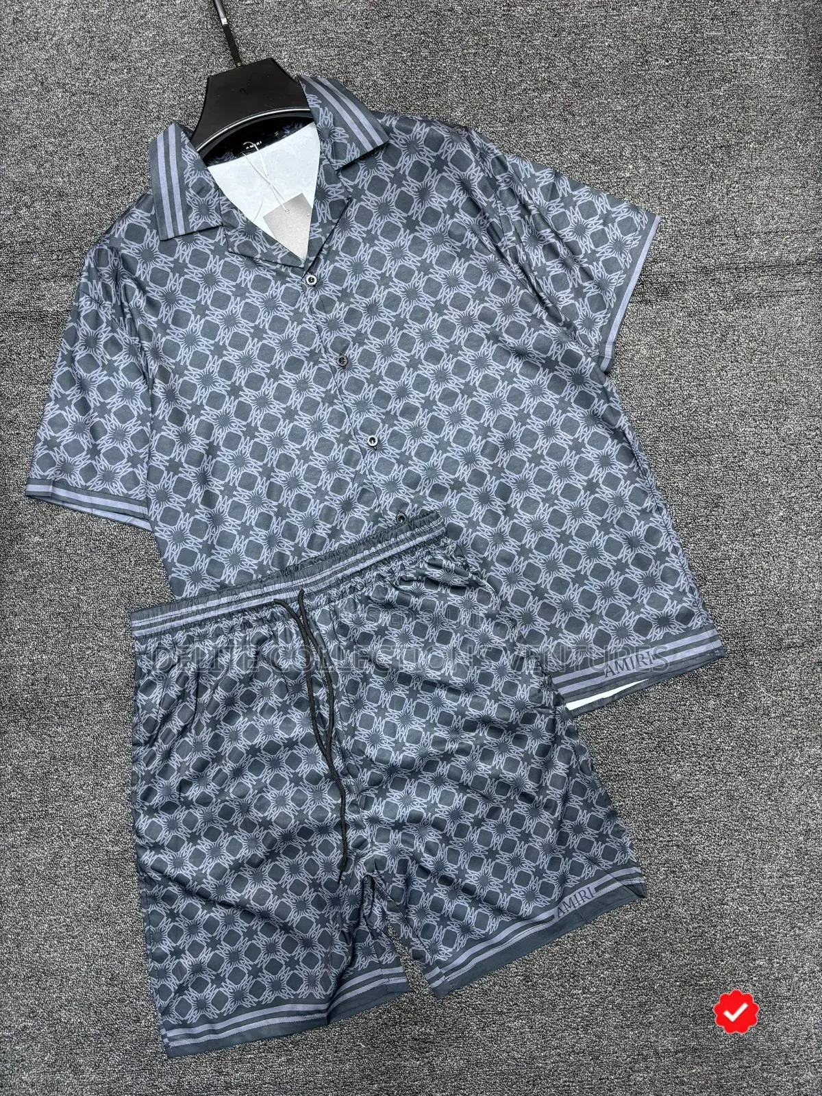 *Quality Vintage Up and Down in Store *
Beach Wear Combo