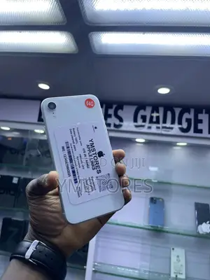 New Apple iPhone XR 64 GB White