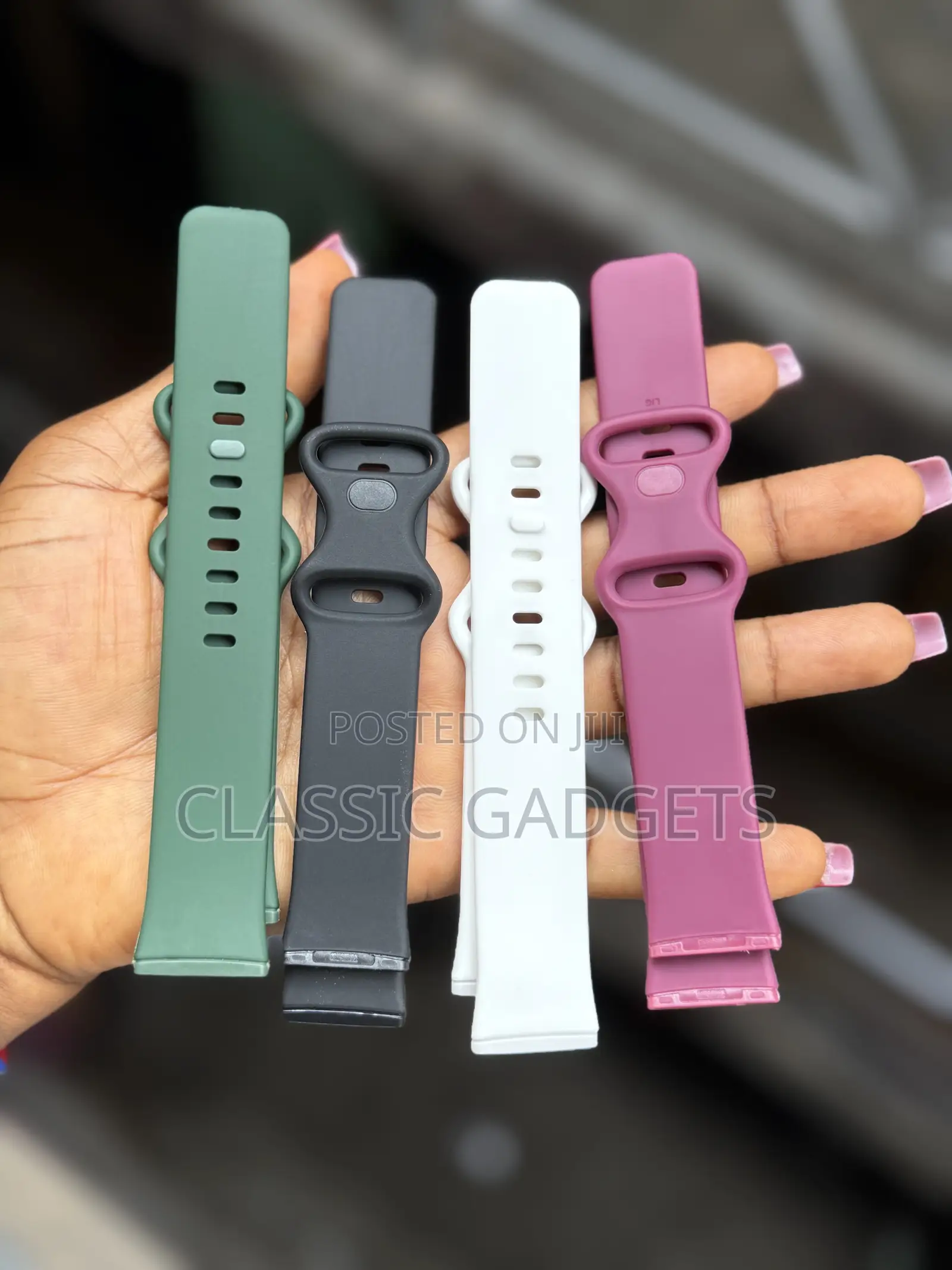 Soft Silicone Replacement Strap for Fitbit Versa 4 and 3