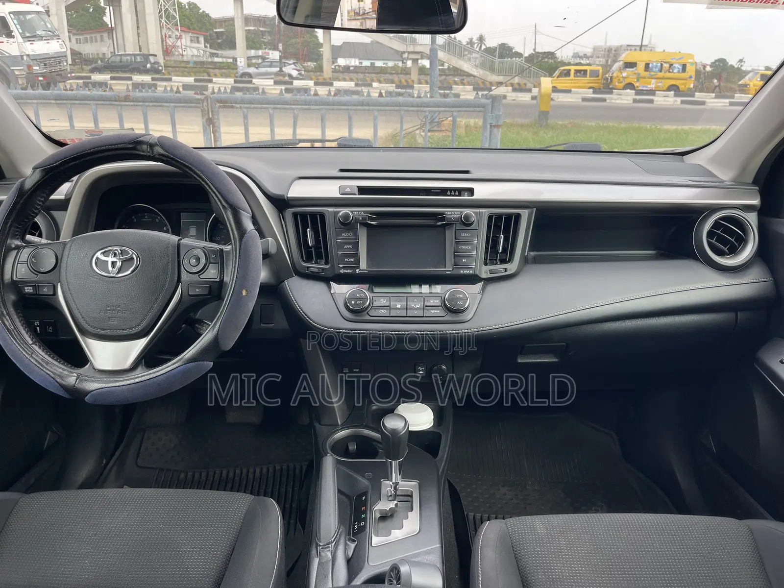 Toyota RAV4 2017 Gray