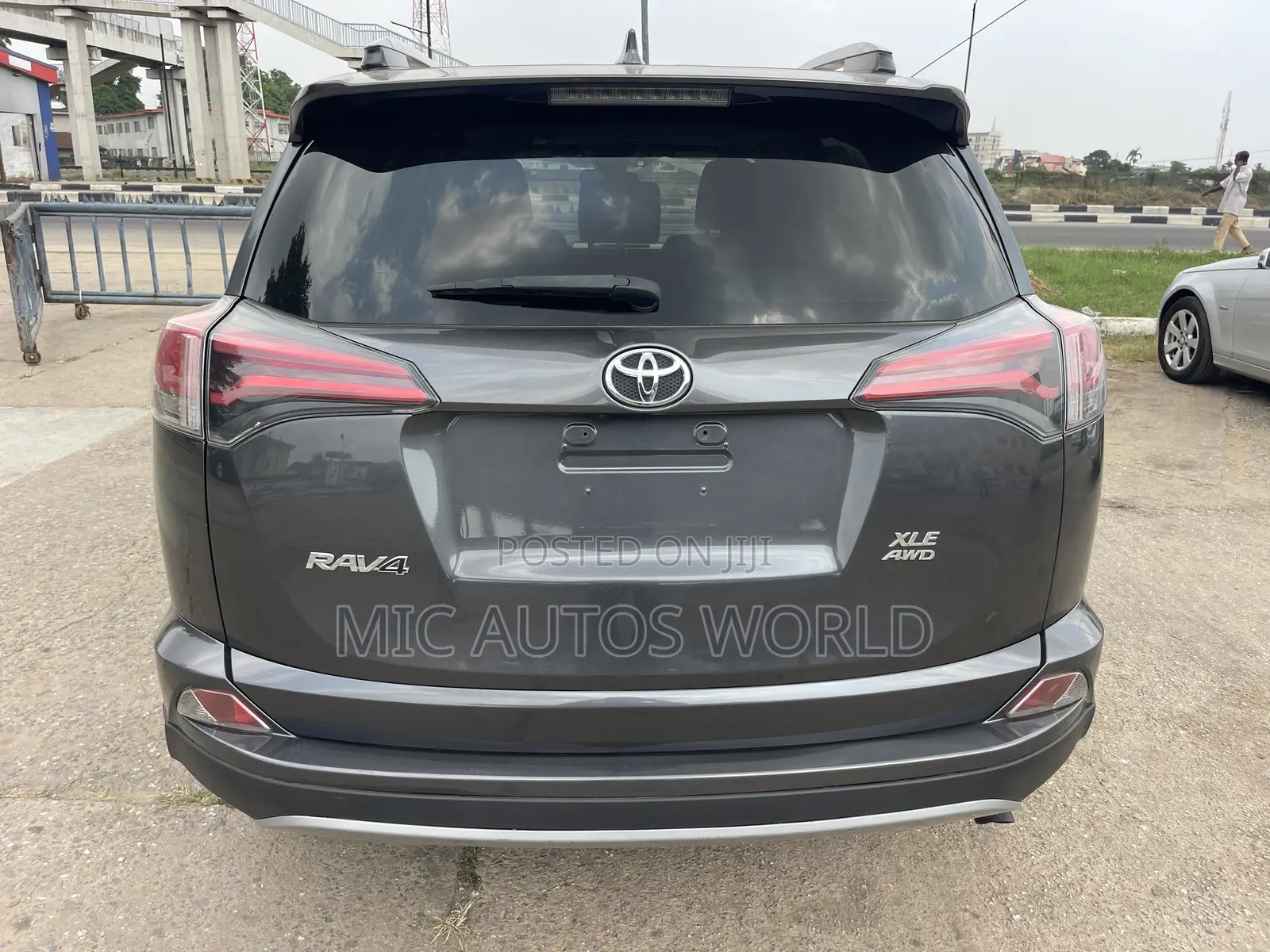 Toyota RAV4 2017 Gray