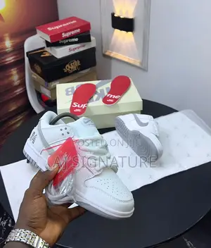 Nike Sneakers