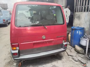 Volkswagen Transporter 2005 Red