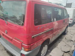 Volkswagen Transporter 2005 Red