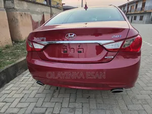 Hyundai Sonata Limited 2.0T w/17" Wheels (2.0L 4cyl 6A) 2011 Red