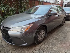 Toyota Camry LE 4dr Sedan (2.5L 4cyl 6A) 2017 Brown