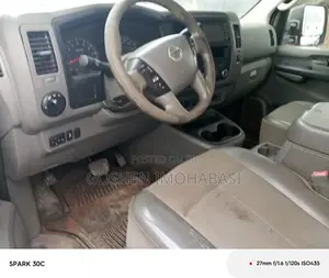 Nissan Caravan (Urvan) 2016 White