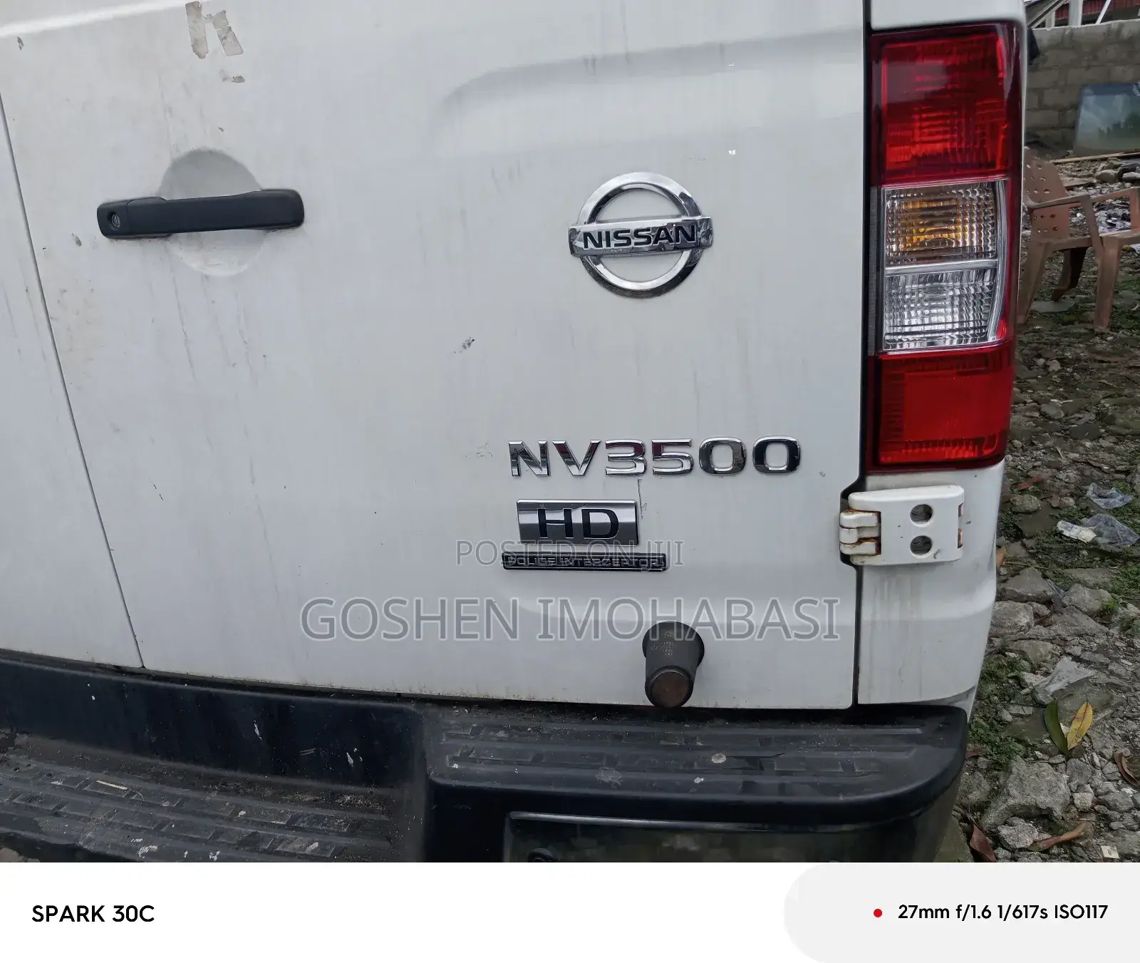 Nissan Caravan (Urvan) 2016 White