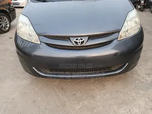 Toyota Sienna LE FWD 2006 Gray