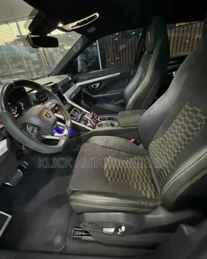 Lamborghini Urus 2022 Black