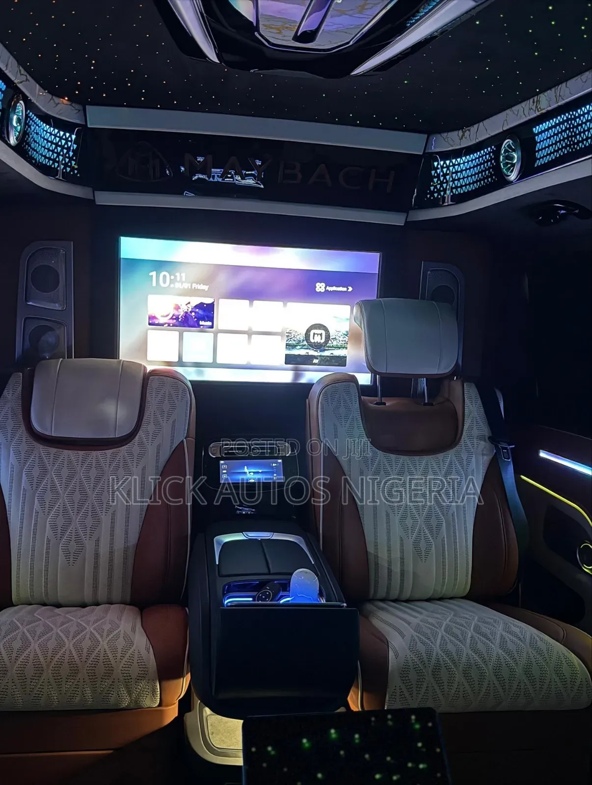 Mercedes-Benz V-Class 2024 Gold