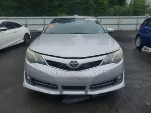 Toyota Camry 2014 Silver