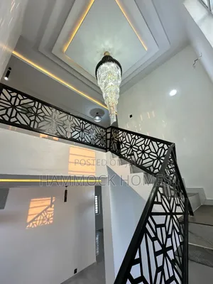 4bdrm Duplex in Dss Quarters, Jericho for sale