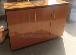 Modern 3 Doors Kitchen Cabinet