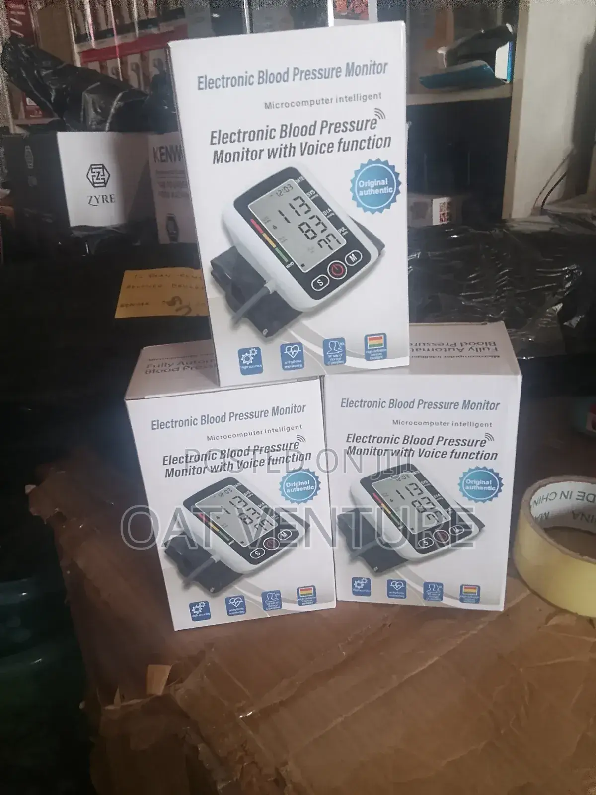 Accurate Digital Bp Machine With Voice Guide LCD Display