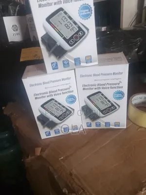 Accurate Digital Bp Machine With Voice Guide LCD Display