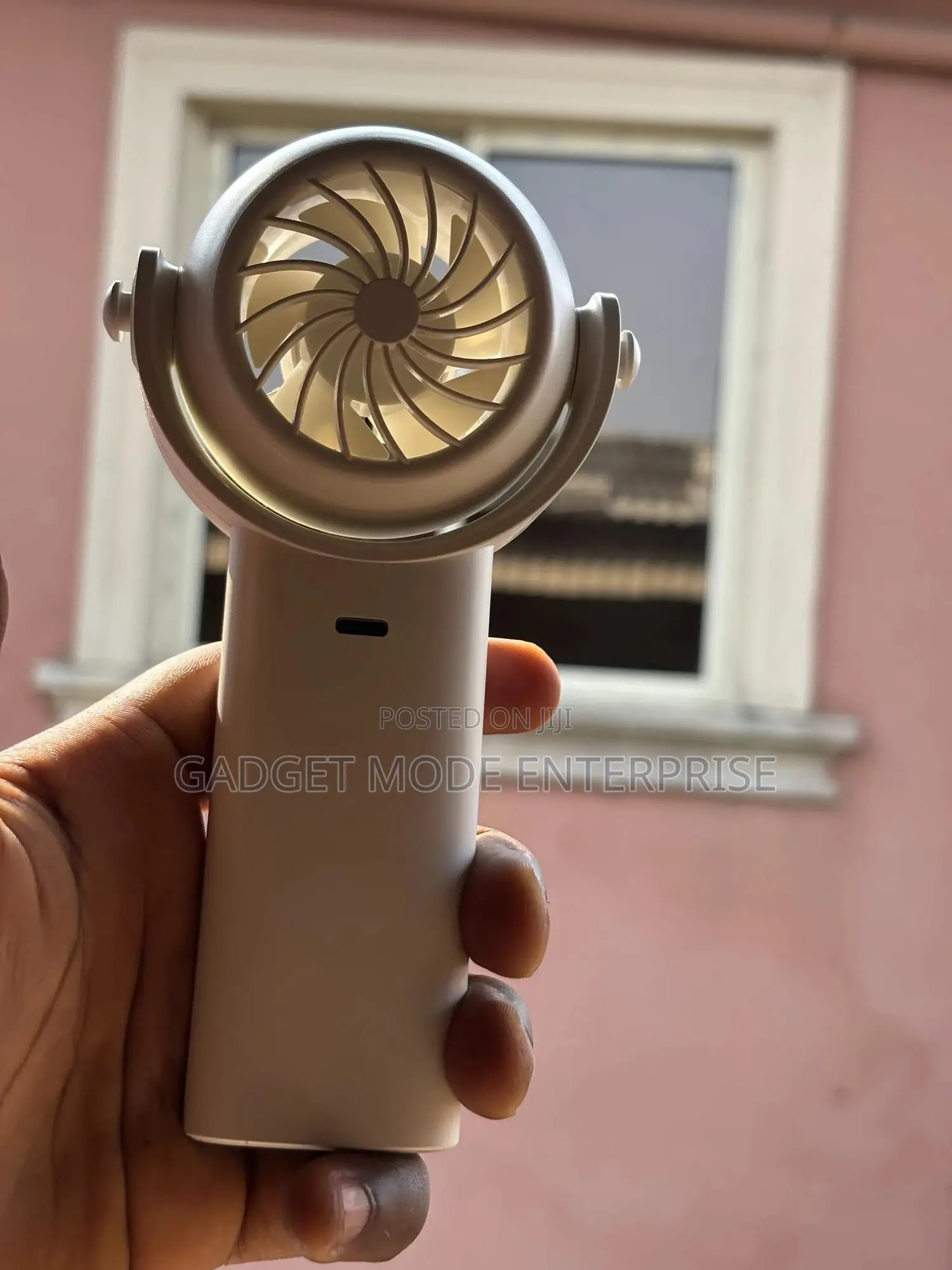 Handheld High Speed Portable Fan