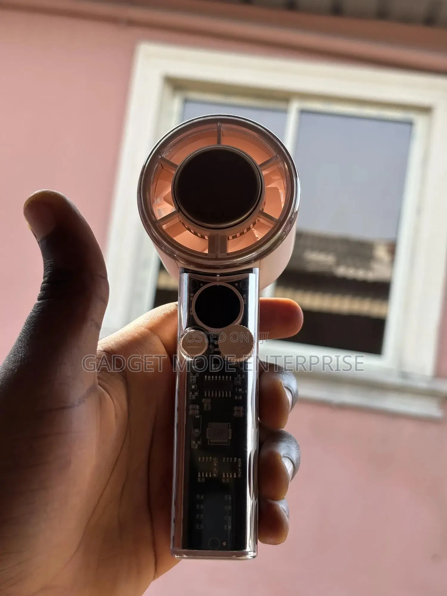 Oumituo Handheld Electric Rechargeable Fan