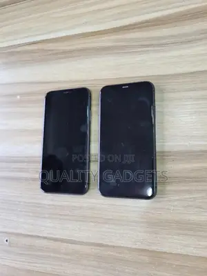 Apple iPhone 11 64 GB Black