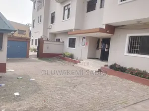 6bdrm Duplex in Gra Ikeja for rent