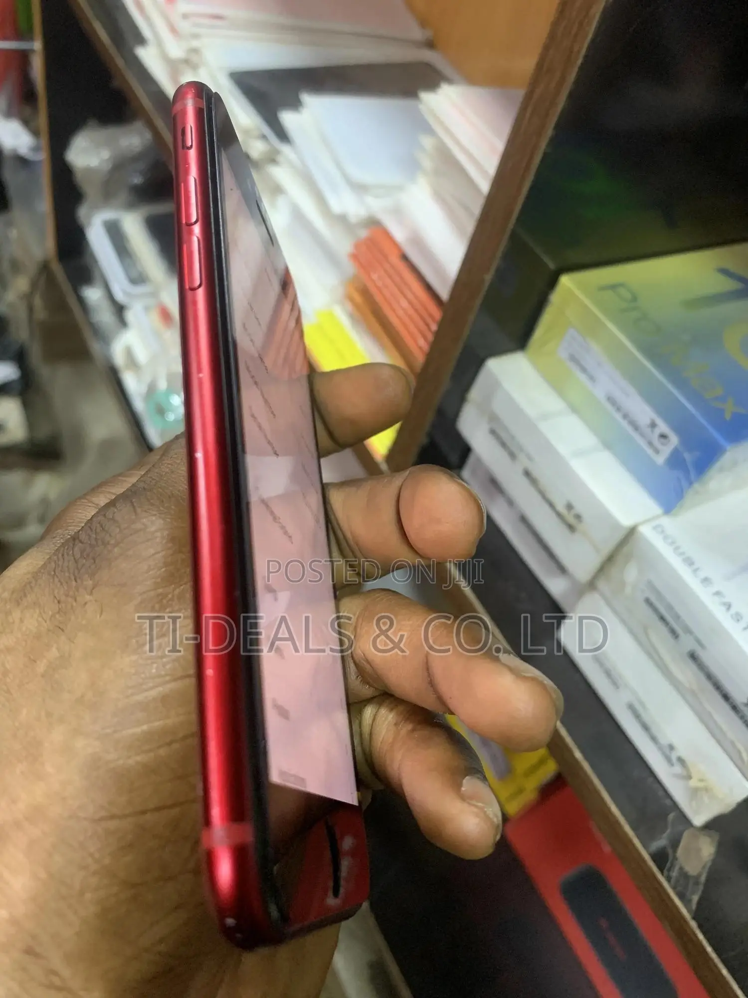 Apple iPhone SE (2022) 64 GB Red
