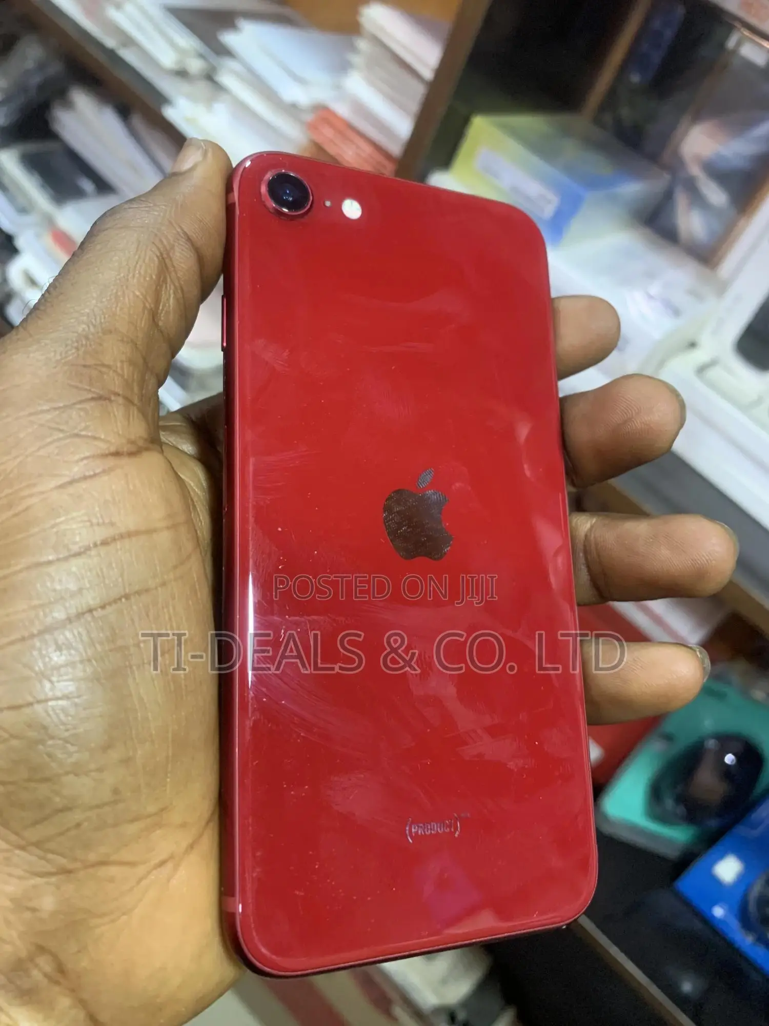 Apple iPhone SE (2022) 64 GB Red