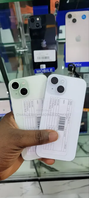 Apple iPhone 15 128 GB Green