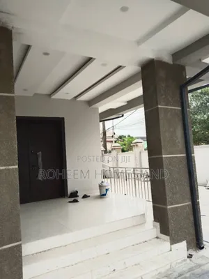 3bdrm Block of Flats in Secured Area, Ikeja GRA for rent