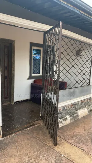 1bdrm Room & Parlour in Auchi Bypass Road, Benin City for rent