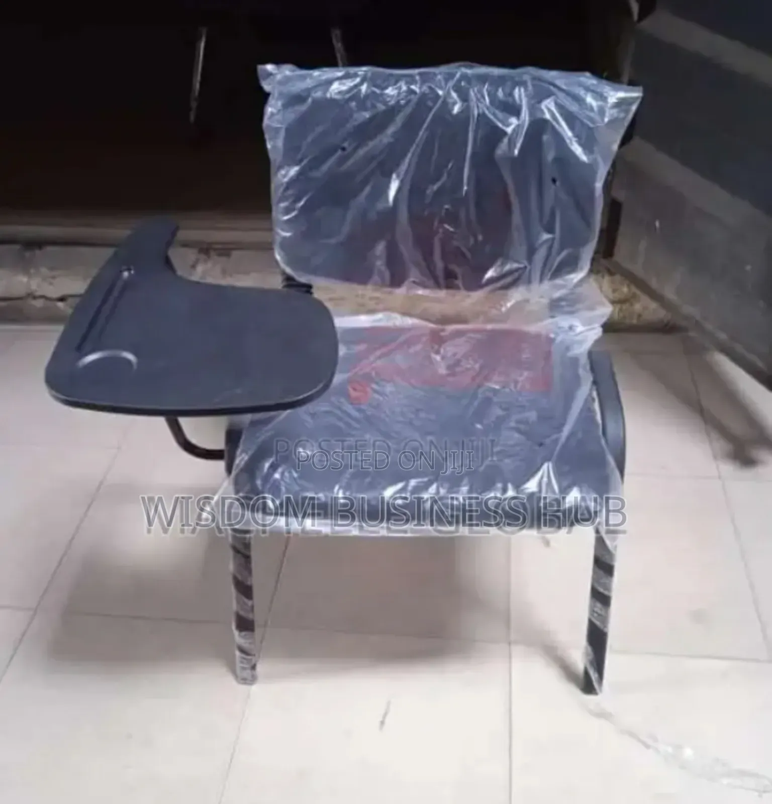 4 Leg Chair With Writing Pad