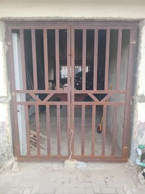 Carcas Lockup Shops for Sale