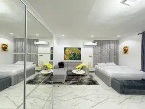 Spacious Studio Apartment With Ps5, Pool and Gym